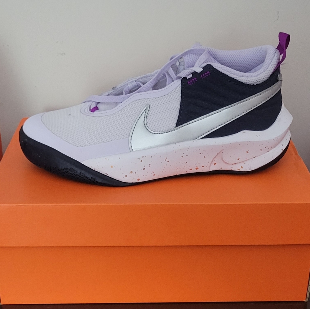 Brand new, Nike Team Hustle